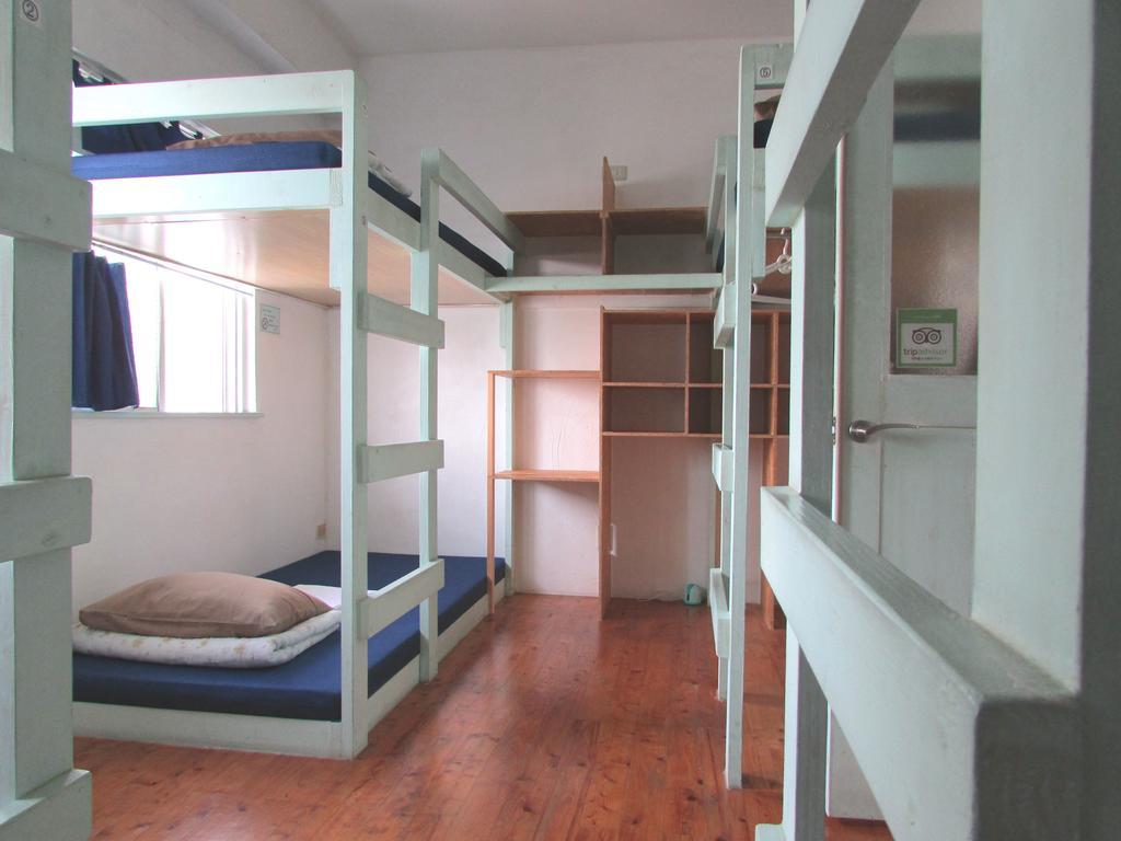 Okinawa Sora House Hostel Naha Szoba fotó